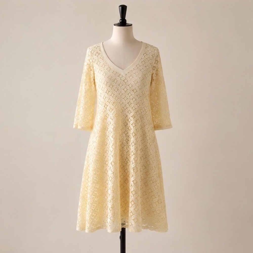 Ella Moss Cream Lace V-Neck Mini Dress 3/4 Sleeve Keyhole Back EDSF6906 Womens S